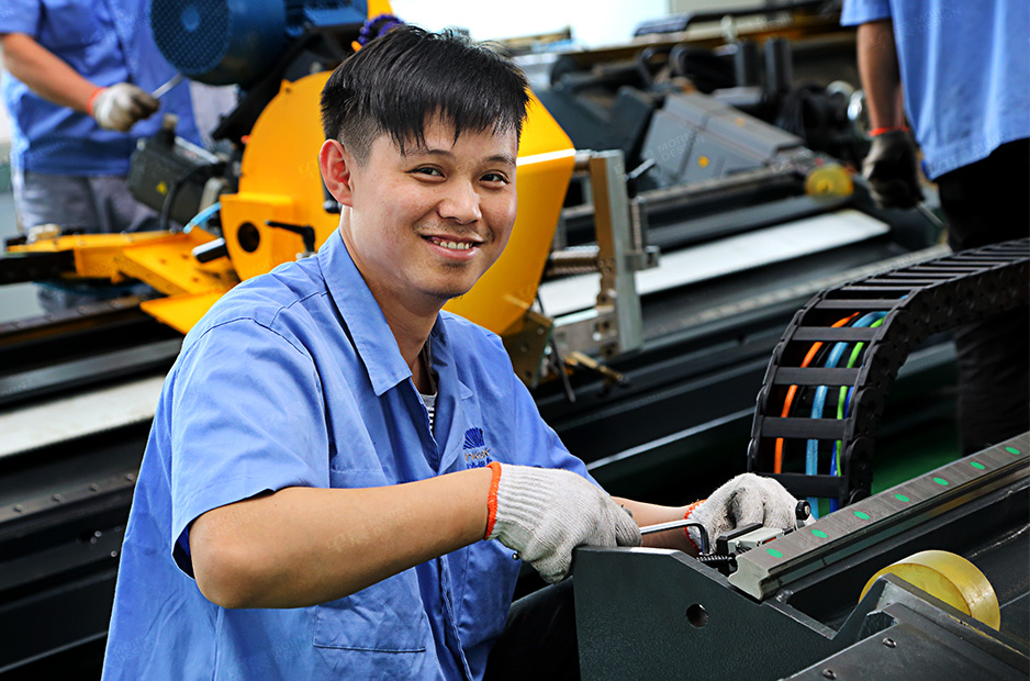 金凱達(dá)企業(yè)形象圖片拍攝,張家港,江陰,太倉(cāng),昆山,常熟,靖江,南通,蘇州,企業(yè)形象攝影,車間形象拍攝,服務(wù),公司